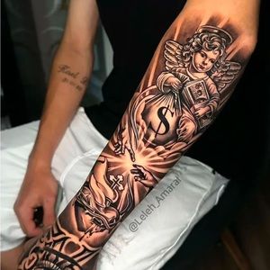 Meet your Posher, Avery